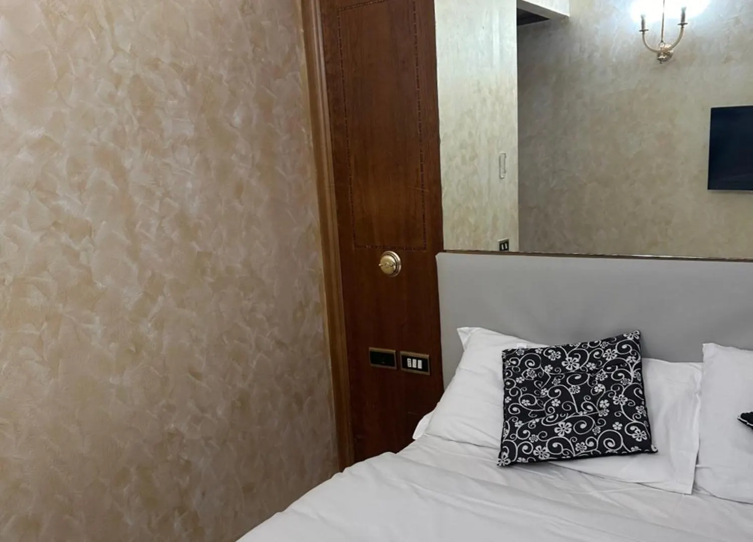 Guest house Termini Sunlight House Hotel Rome Italy
